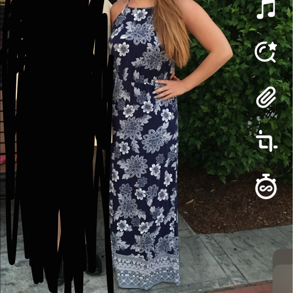 Francesca’s maxi dress, size medium